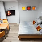 Kottenforst מלון דירות 3*